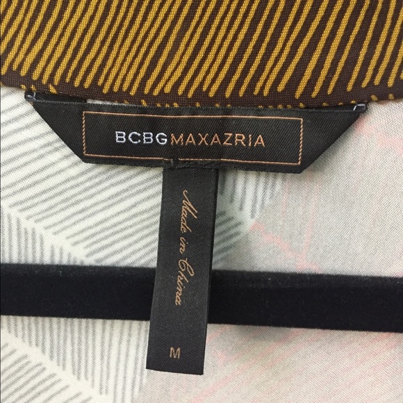 BCBGMAXAZRIA Beautiful V-Neck Top - Picture 5 of 7